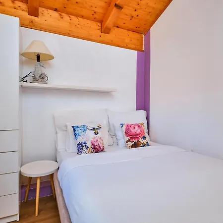 Apartamento Cozy In With Wifi Ilovik